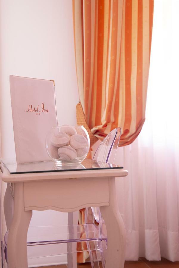 Hotel Iva Диано Марина Екстериор снимка